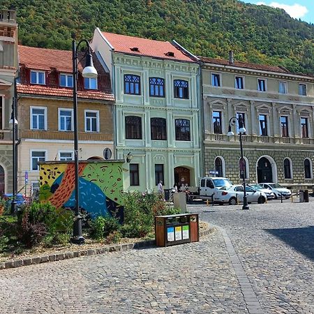 Uptown Deluxe Apartment Brasov Luaran gambar